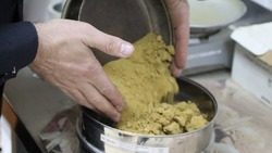 Специалисты проконтролируют качество песко-соляной смеси на белгородских дорогах в лаборатории