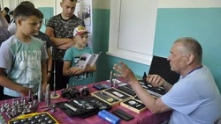 Ребята из детского лагеря «Берёзка» города Строителя познакомились с миром профессий
