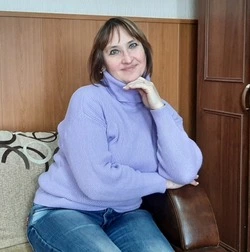 Любовь Рябушенко из села Алексеевки поделилась своими мыслями об актёрской игре в народном театре