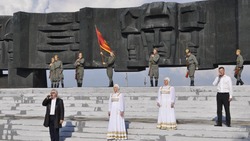 Мемориальный комплекс «В честь героев Курской битвы» отметил полувековой юбилей 
