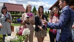 Цветёт сирень… Белгородские журналисты побывали в сирингарии НИУ «БелГУ»
