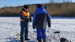 Спасатели предупредили белгородцев об опасности выхода на лёд