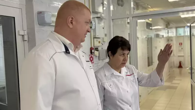 Глава белгородского минздрава проверил работу инфекционной больницы