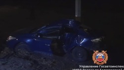 Иномарка влетела в опору ЛЭП на трассе в Яковлевском округе 