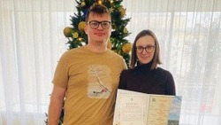 Первый новорождённый Белгорода 2025 года получил свидетельство о рождении