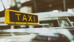 Белгородцы смогут пожаловаться на услуги такси и каршеринга