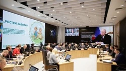 Гладков предложил внедрить учебные теплицы во все белгородские детсады 