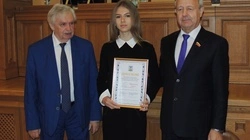 Дарья Ширяева из Яковлевского округа стала лауреатом конкурса «Лучший юный читатель года»