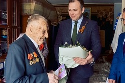 Олег Медведев поздравил ветеранов ВОВ Яковлевского округа с наступающим 9 Мая