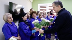 Губернатор Белгородской области поздравил сотрудниц оперативных служб с 8 Марта