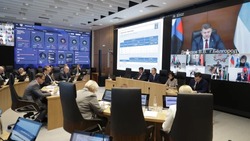 Гладков поручил расторгать контракты с затягивающими восстановление соцобъектов подрядчиками 