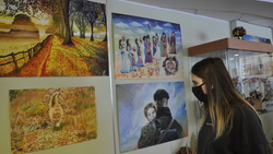 Персональная выставка Анастасии Гончаровой прошла в Доме ремёсел Яковлевского округа