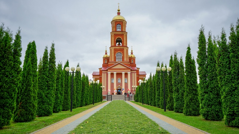 Храм г строитель