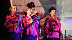 Музыкальный спектакль по мотивам казачьей сказки покорил жителей города Строителя