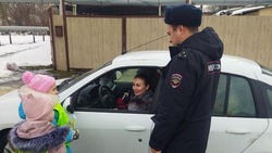 Яковлевские дошкольники совместно с правоохранителями провели акцию «Засветись сам, засвети друга!» 