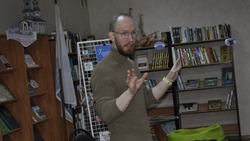 Писатель Евгений Рудашевский встретился с яковлевскими подростками 