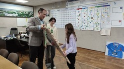 Олег Медведев исполнил новогоднее желание яковлевской девочки
