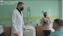 Вячеслав Гладков навестил в больнице пострадавших мирных жителей