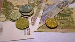 Российские депутаты предложили запретить списание прожиточного минимума с пенсионеров-должников