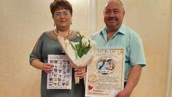 Отдел ЗАГС Яковлевского городского округа поздравил свадебных юбиляров семейной жизни