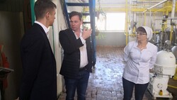 Глава администрации Яковлевского округа Андрей Чесноков посетил предприятие «Красненское»