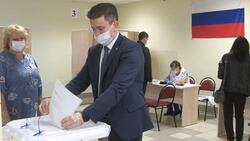Председатель белгородского облизбиркома посетил избирательный участок в Шебекине