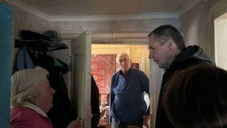 Вячеслав Гладков заехал на проблемный объект в Октябрьском 