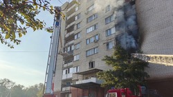 Сотрудники МЧС спасли 34 белгородца во время пожара в МКД