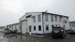 Пора менять колёса. Где лучше «переобуться» в городе Строитель?*