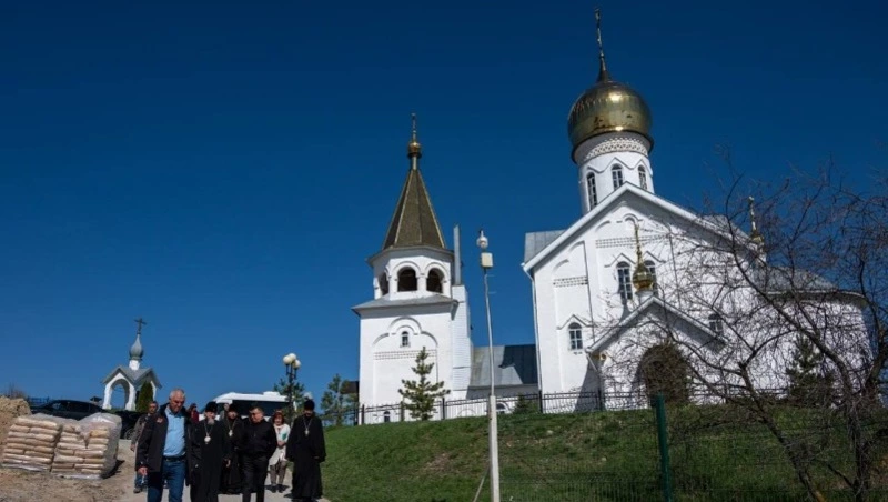 Строительство паломнического центра продолжается в Холках 