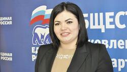 Секретарь партии единороссов Елена Кулабухова пожелала яковлевским женщинам «Веры в себя»