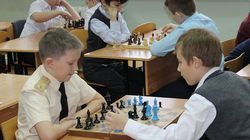 Растим новых Карповых. Зачем в школах района дети занимаются шахматами?