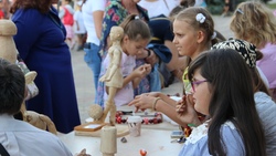 Яковлевцы провели благотворительную акцию «Собери ребёнка в школу» в городе Строителе