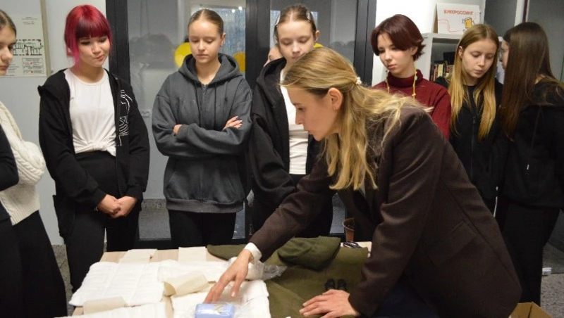 Мастерская добра. Яковлевские школьники познакомились с работой волонтёров округа