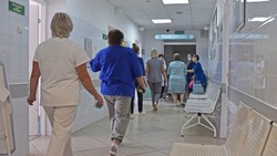 Вячеслав Гладков рассказал о мужестве и стойкости врачей в приграничье