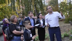Глава администрации Яковлевского округа  Олег Медведев продолжает встречаться с горожанами