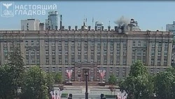 Вячеслав Гладков показал момент атаки беспилотника на здание правительства 