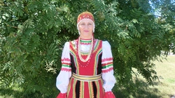 Худрук кривцовского ДК Лариса Смолякова: «Хочу, чтобы песня звучала в душах людей»