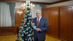 Владимир Колокольцев исполнил новогодние желания детей из Шебекино 