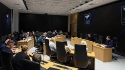 Гладков заслушал доклады по ликвидации последствий ночных ракетных обстрелов 