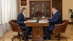 Гладков доложил министру труда о рекордных суммах соцконтрактов