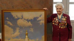 Вячеслав Гладков поздравил со 100-летием ветерана Великой Отечественной войны