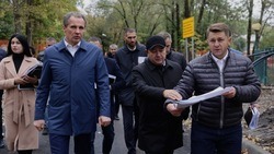 Губернатор Вячеслав Гладков проверил работы по реконструкции центрального парка в Белгороде
