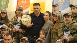  «Развивайтесь, ставьте цели!». Яковлевцы встретились с именитым земляком Вадимом Немковым 