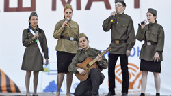 На сцене блистала молодость. Яковлевцы провели фестиваль патриотической песни в Строителе