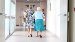Минтруд РФ привлечёт частные медицинские клиники к уходу за гражданами старше 65 лет