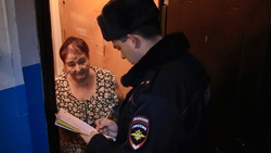 Белгородские полицейские провели поквартирный обход с целью информирования о мошенниках