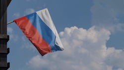 Белгородские дети будут начинать неделю в школе с поднятия флага и исполнения гимна РФ