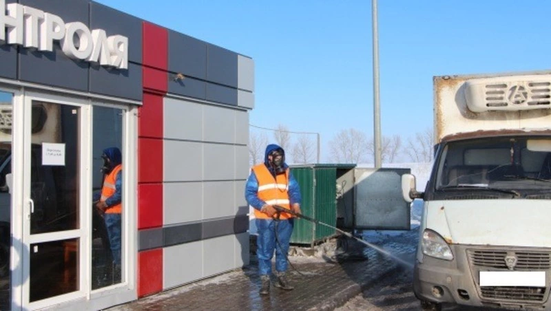 В Белгородской области продезинфицировали более 64 тысяч машин для защиты от АЧС