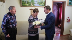 Власти Яковлевского городского округа поздравили ровесницу Белгородской области